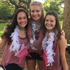 Meet your Posher, Lauren